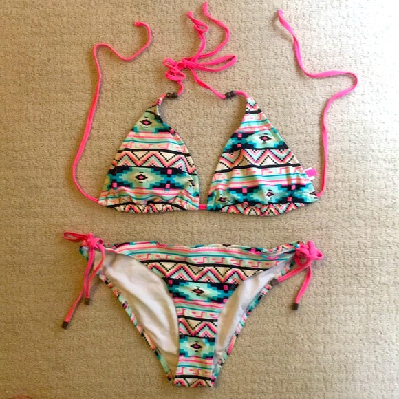 Ardene Other - ARDENE Bikini - Size XL, Padded & Adjustable!